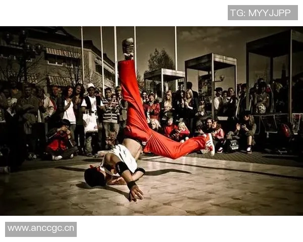 成都街舞队的盯防策略解析与街舞文化的深度探讨 成都街舞队的盯防策略解析与街舞文化的深度探讨